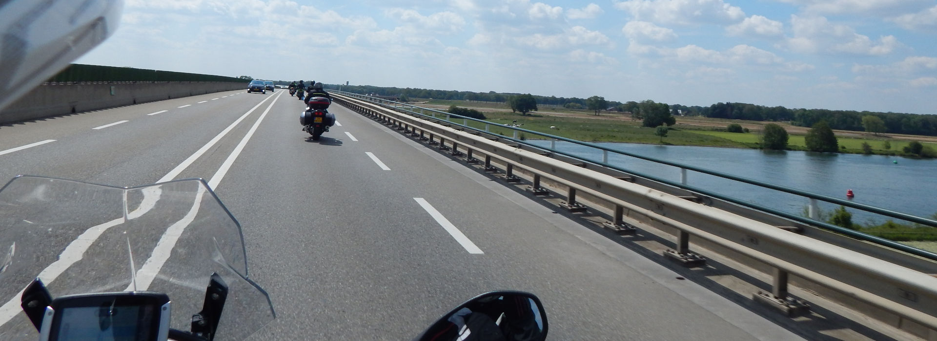 Motorrijschool Motorrijbewijspoint Nieuw-Loosdrecht motorrijlessen